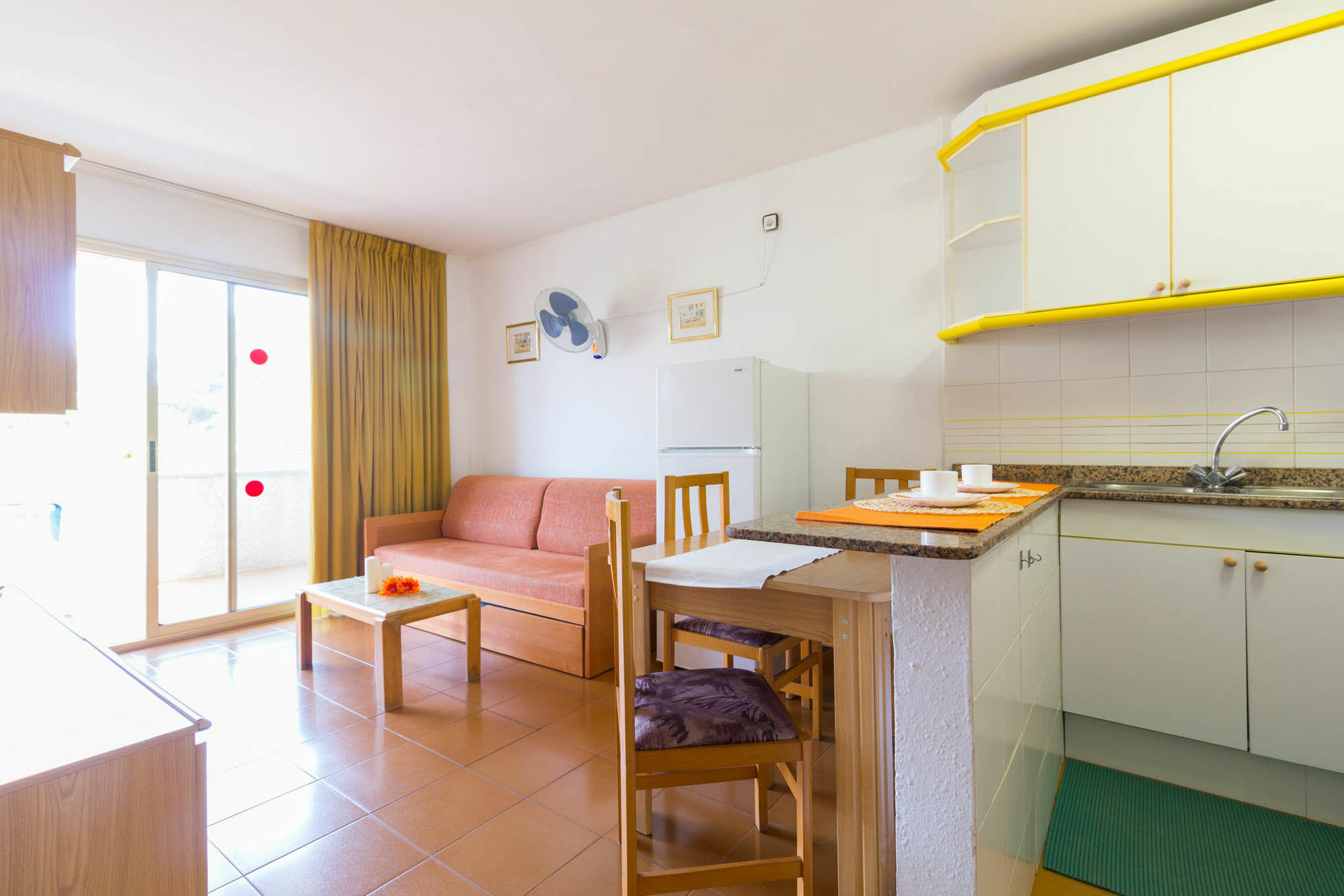 Costa Daurada Apartaments - Marathon I サロウ エクステリア 写真